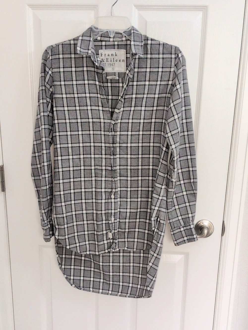 Frank & Eileen Grayson Plaid Button Down Shirt - Gray Plaid - S